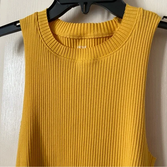 NWOT Aerie Rebel Cropped Ribbed Tank Top - Picture 3 of 10